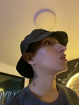 DereckCooperr online show from 12.20.24