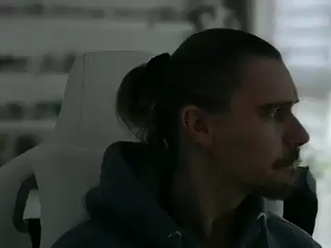 Snapshot of Madame-Vandersex chatting on 02.05.25 Madame-Vandersex online show from 02.05.25