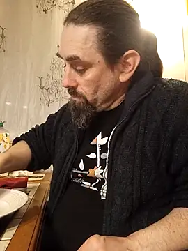 teekoine1 online show from 12.16.25