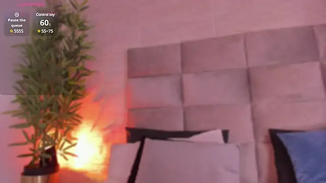 Snapshot of mia_crawford chatting on 01.31.25 mia crawford online show from 01.31.25