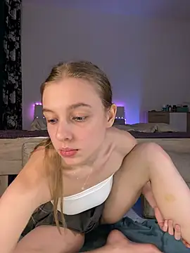 freiiaflower online show from 02.17.25