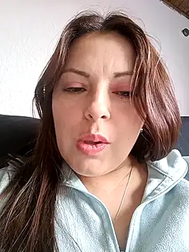 Snapshot of seherlatin chatting on 10.11.25 seherlatin online show from 10.11.25