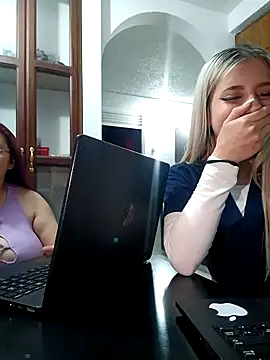Snapshot of eva-2023 chatting on 03.11.25 eva-2023 online show from 03.11.25