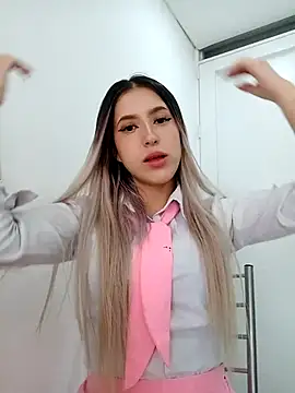 Snapshot of eva-2023 chatting on 10.01.25 eva-2023 online show from 10.01.25