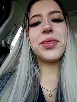 Snapshot of eva-2023 chatting on 10.02.25 eva-2023 online show from 10.02.25