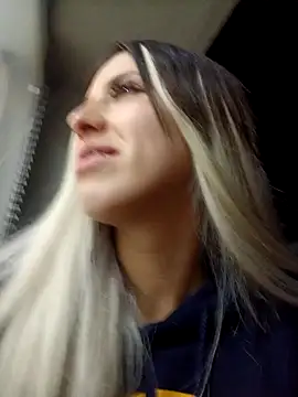 Snapshot of eva-2023 chatting on 11.14.25 eva-2023 online show from 11.14.25