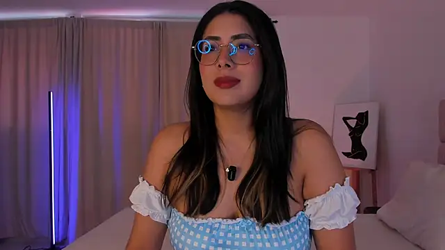 tina olsen07 online show from 09.15.25