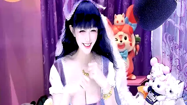 Snapshot of kumamon- chatting on 01.11.25 kumamon- online show from 01.11.25