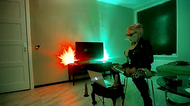 CharlotteVixxens online show from 01.10.25