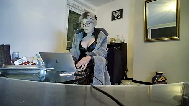 CharlotteVixxens online show from 03.25.26