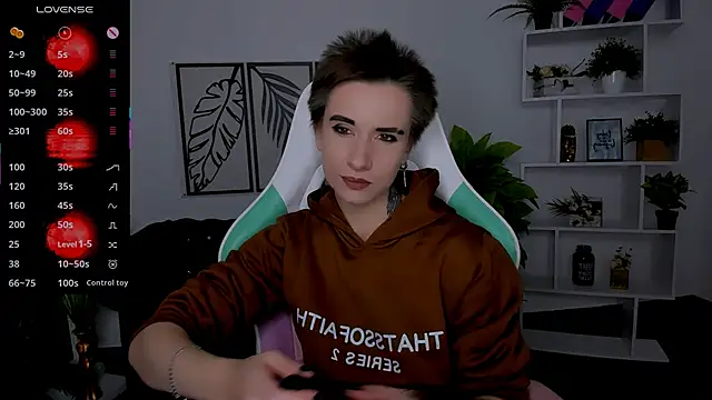 Snapshot of _Rein_ramm chatting on 10.06.25 Rein ramm online show from 10.06.25