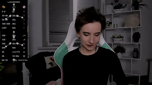 Snapshot of _Rein_ramm chatting on 10.11.25 Rein ramm online show from 10.11.25