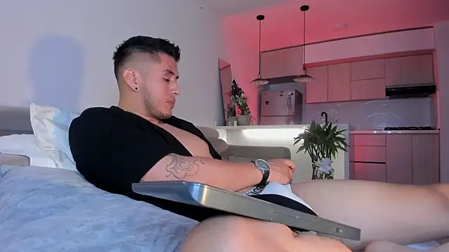 Chriskyle  online show from 02.01.25