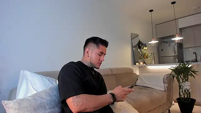 Chriskyle  online show from 03.04.25