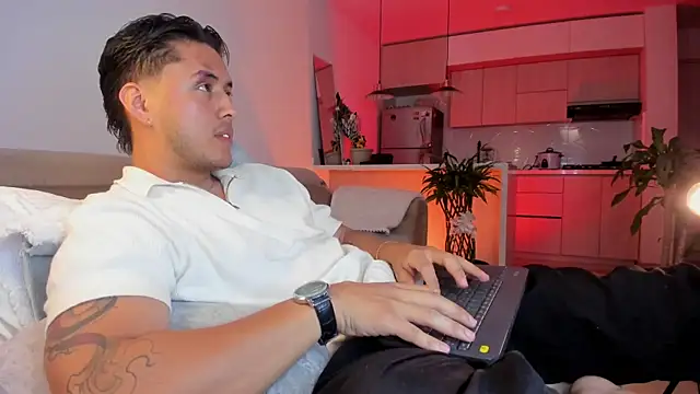 Chriskyle  online show from 01.15.26