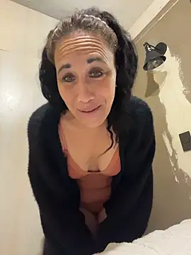 Neecy Carter online show from 04.22.26