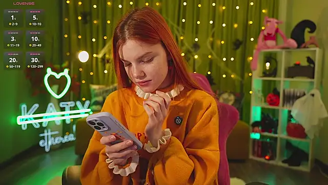 Snapshot of Katy__Ethereal chatting on 10.27.25 Katy Ethereal online show from 10.27.25