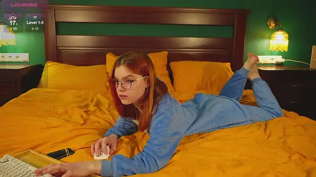 Katy  Ethereal online show from 11.16.25