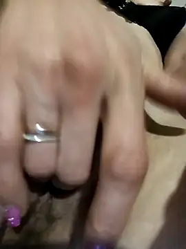 Snapshot of ChristyXDave chatting on 12.23.24 ChristyXDave online show from 12.23.24