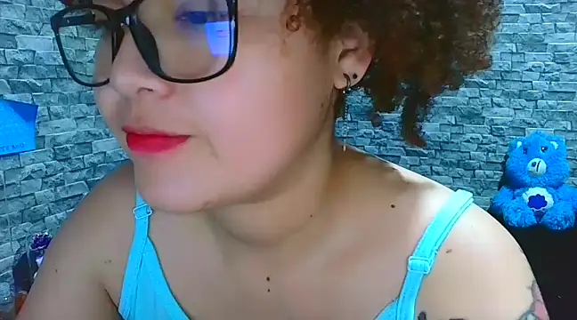 vanellope12 online show from 12.18.24