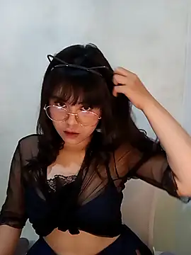 Snapshot of Chall_mee chatting on 10.06.25 Chall mee online show from 10.06.25