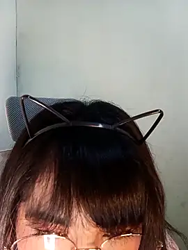 Snapshot of Chall_mee chatting on 11.12.25 Chall mee online show from 11.12.25