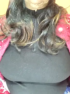 CUTE SOPHIA- online show from 12.19.24