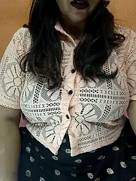 CUTE SOPHIA- online show from 12.20.24