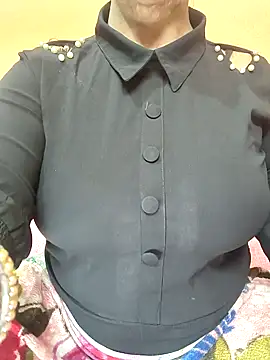 CUTE SOPHIA- online show from 12.21.24