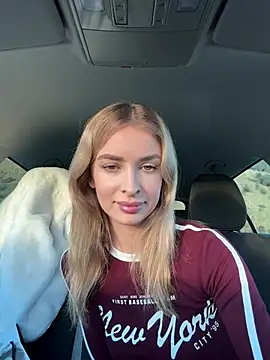 EvieEvans online show from 02.03.25