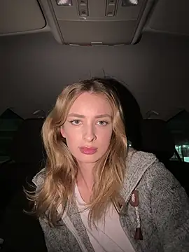 EvieEvans online show from 02.23.25