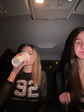 EvieEvans online show from 03.20.25