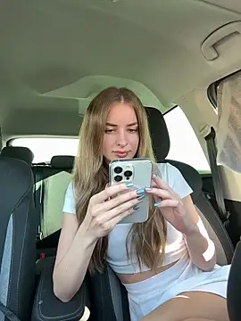 EvieEvans online show from 09.09.25