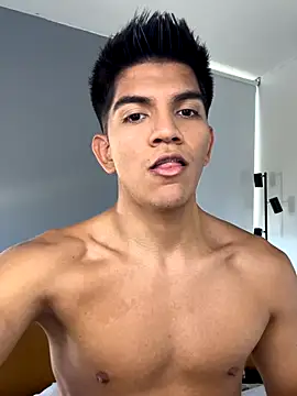 santiago 01 online show from 12.02.25