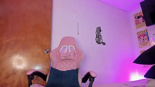 emily lady20 online show from 11.30.25