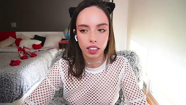 Dayna Nebula online show from 01.12.25