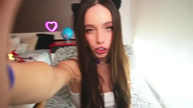 Dayna Nebula online show from 02.11.25