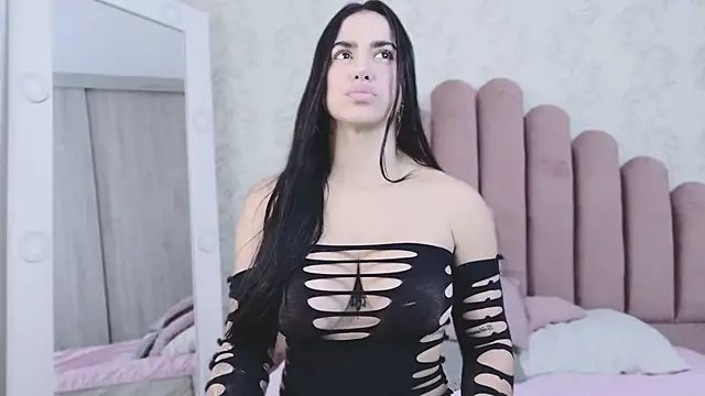 Bella Fior online show from 11.26.25