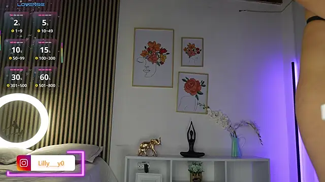 LillyDolls23 online show from 10.02.25