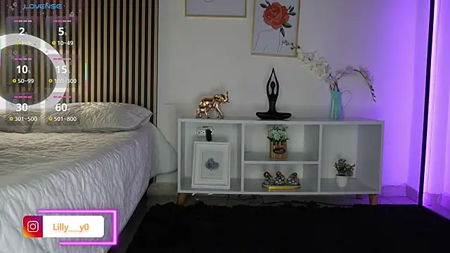 LillyDolls23 online show from 10.03.25