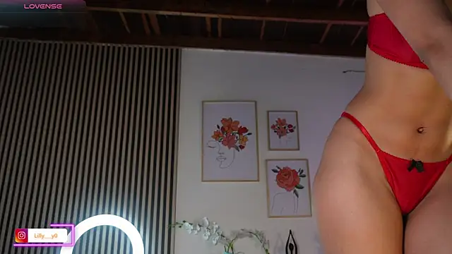 LillyDolls23 online show from 04.10.26