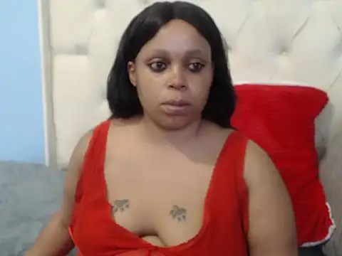 THESHORTQUEEN online show from 11.24.25