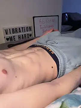 Snapshot of secret_dream415 chatting on 02.14.26 secret dream415 online show from 02.14.26