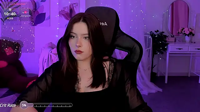 CoralineKeyns online show from 12.10.24