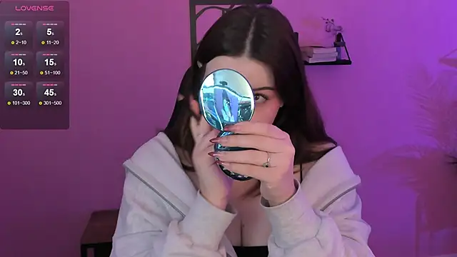 CoralineKeyns online show from 02.27.25