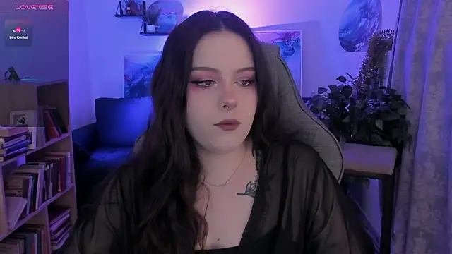 CoralineKeyns online show from 02.14.26