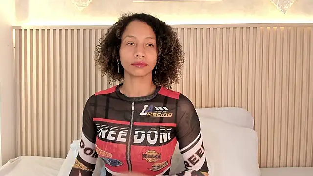 daiana curly online show from 03.28.26