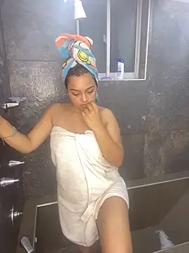 fairylatin222 online show from 04.04.26