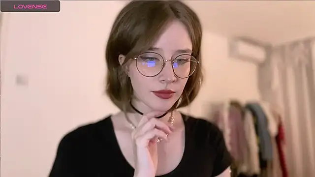 Snapshot of ms_christiana chatting on 01.11.26 ms christiana online show from 01.11.26