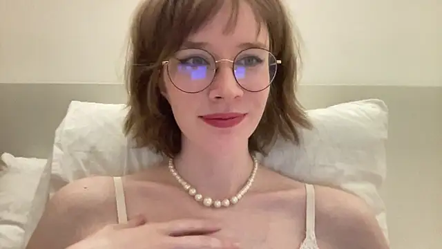 Snapshot of ms_christiana chatting on 05.14.26 ms christiana online show from 05.14.26